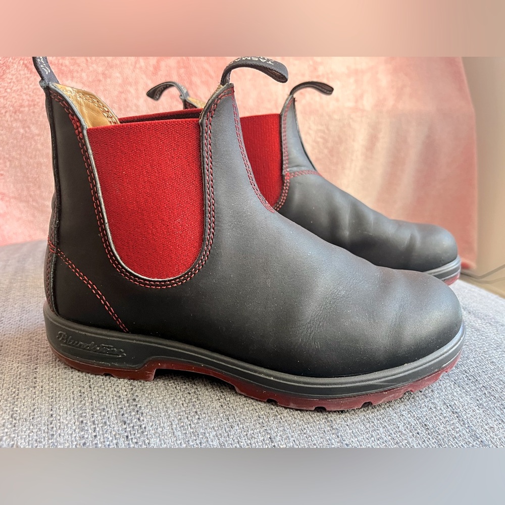 Blundstone Boots with Red Detail